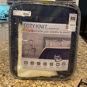 Heated Blanket Microplush Sherpa Blanket Navy and Cream